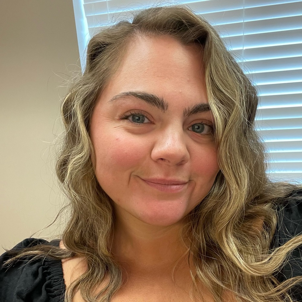Meet your Posher, Kayla